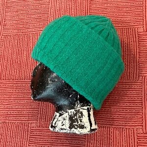 Anthropologie (Maeve) Green Knit hat - Uber soft